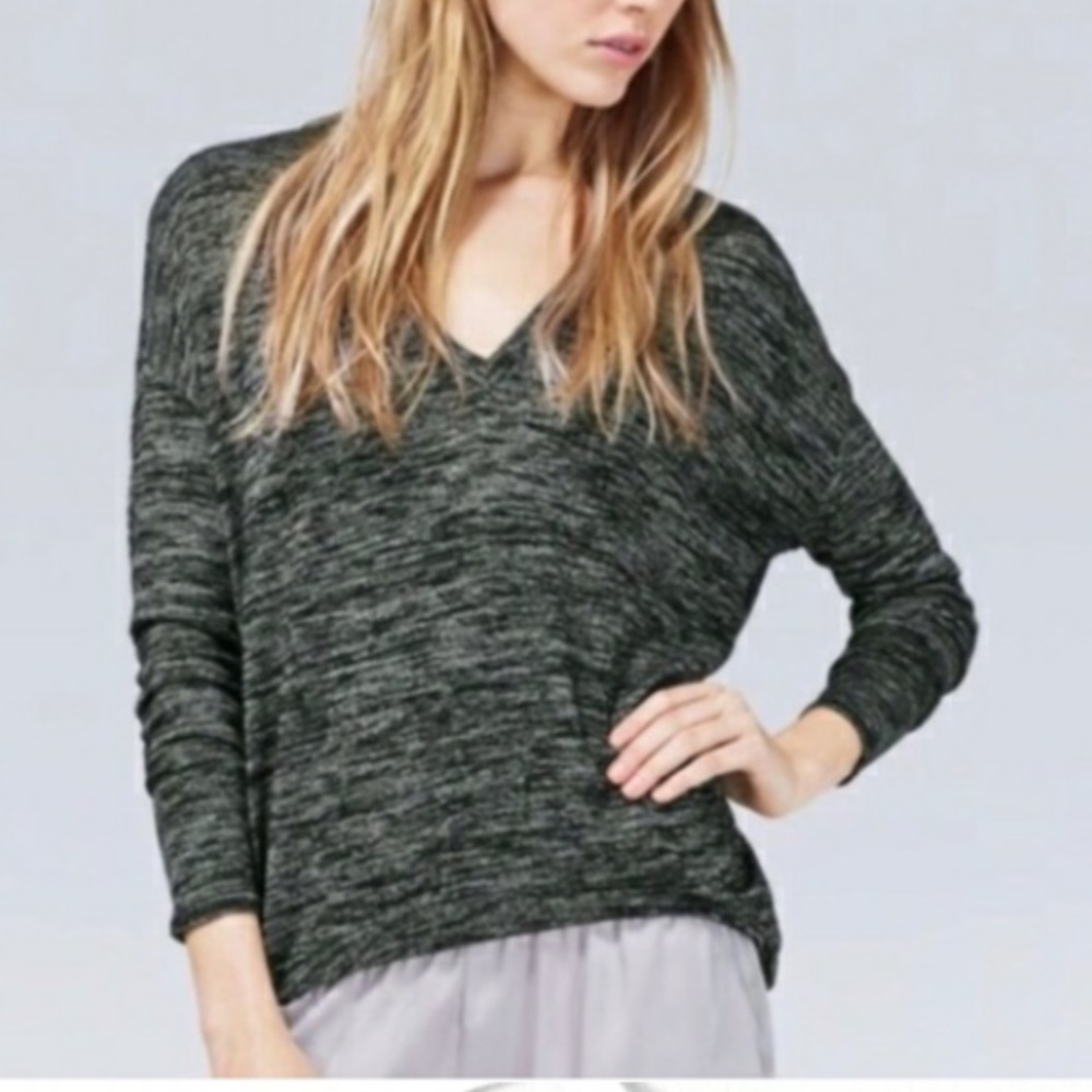 Wilfred free size small V-neck, long sleeve shirt